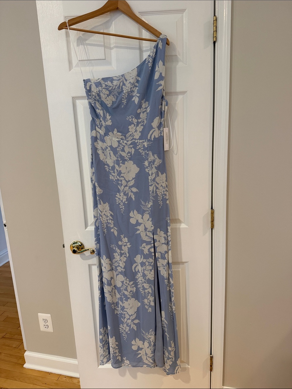Reformation Evelyn Dress- Size 6- One-Shoulder Blue Floral Maxi Dress NEVER WORN